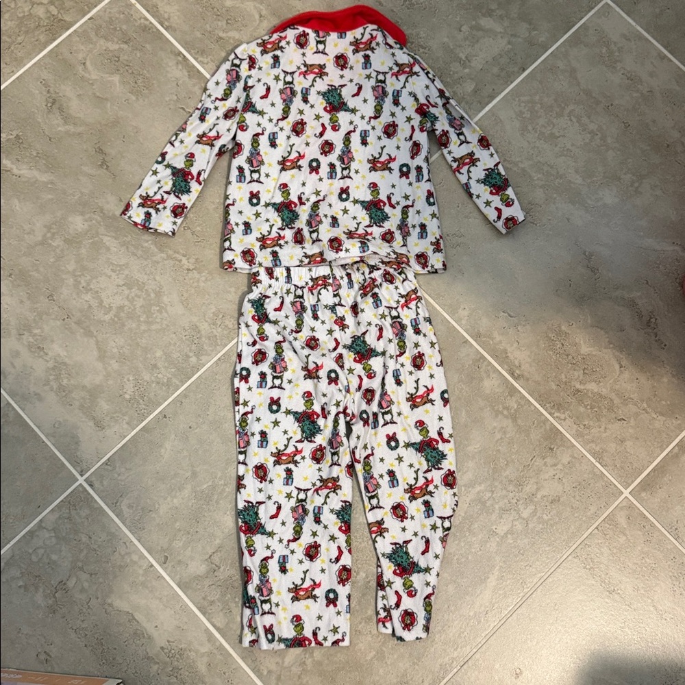 Dr. Seuss The Grinch Kids Pajama Set - Picture 2 of 5